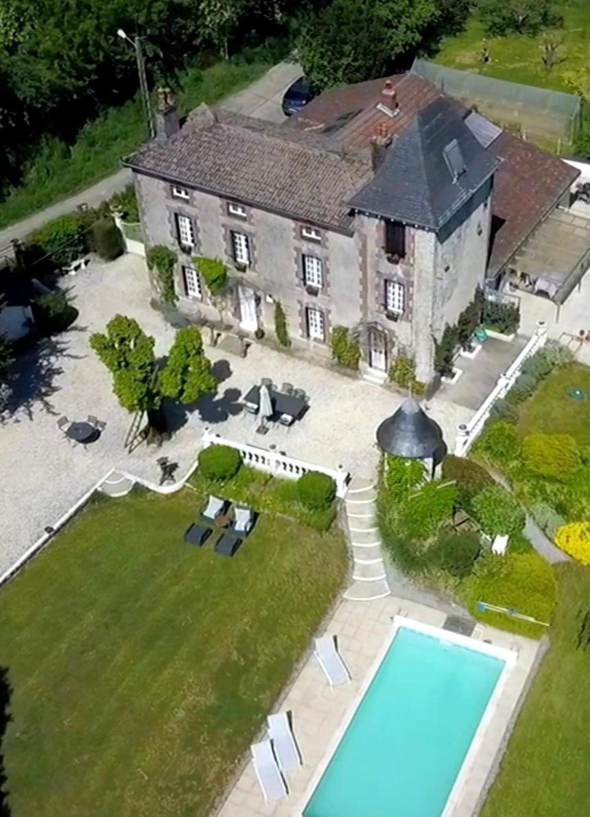 Bed and Breakfast Les Lauriers à Peyrat-de-Bellac Extérieur photo